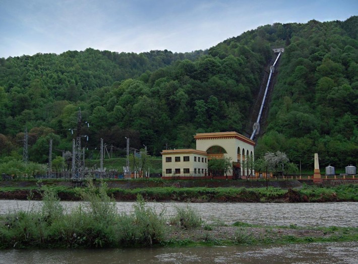 Теребля-Рикская ГЭС, необычный объект в Карпатах