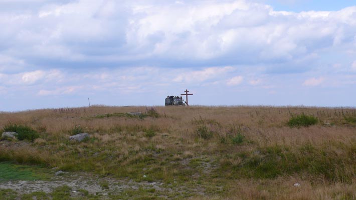 Крест на полонине Руна установлен! Можно ехать домой